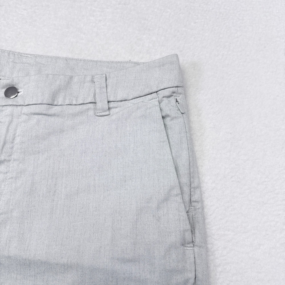 Lululemon Commission Shorts Mens Size 32 Gray 9" Inseam Chino Athleisure Casual - Picture 3 of 7